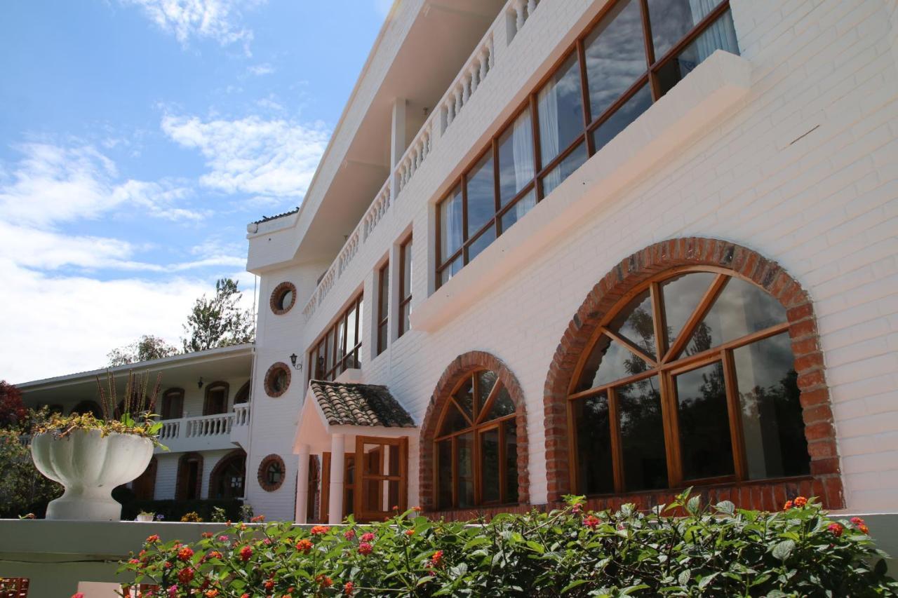 La Posada Del Quinde Otavalo Exterior foto