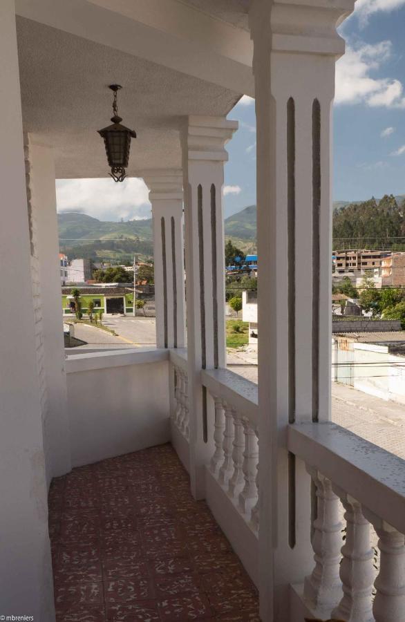 La Posada Del Quinde Otavalo Exterior foto
